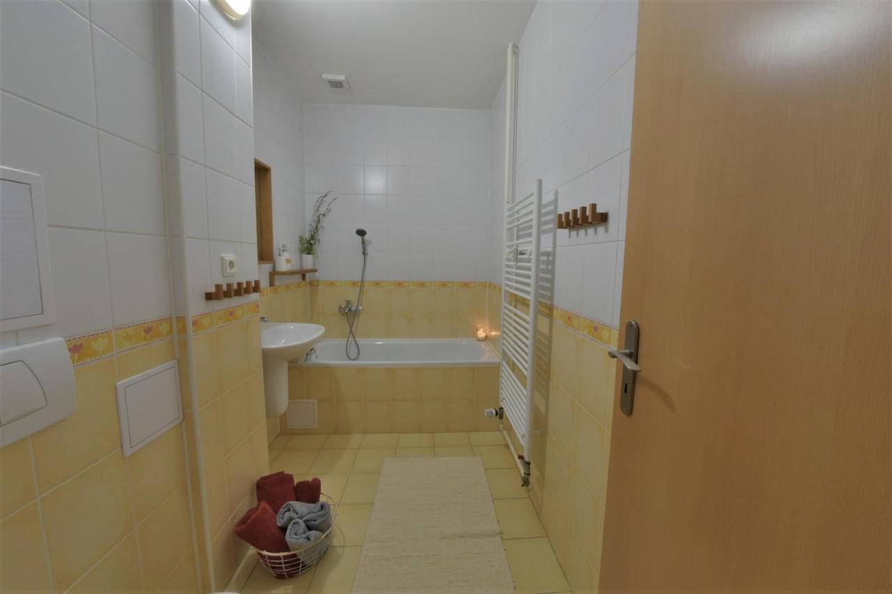 Kf Apartment دونوفالي المظهر الخارجي الصورة